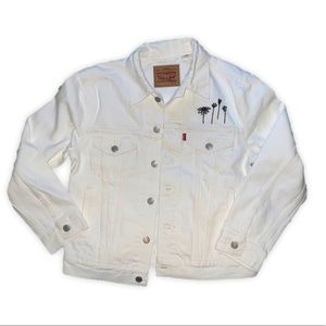 NWOT Levi’s Ex-Boyfriend Trucker Jacket